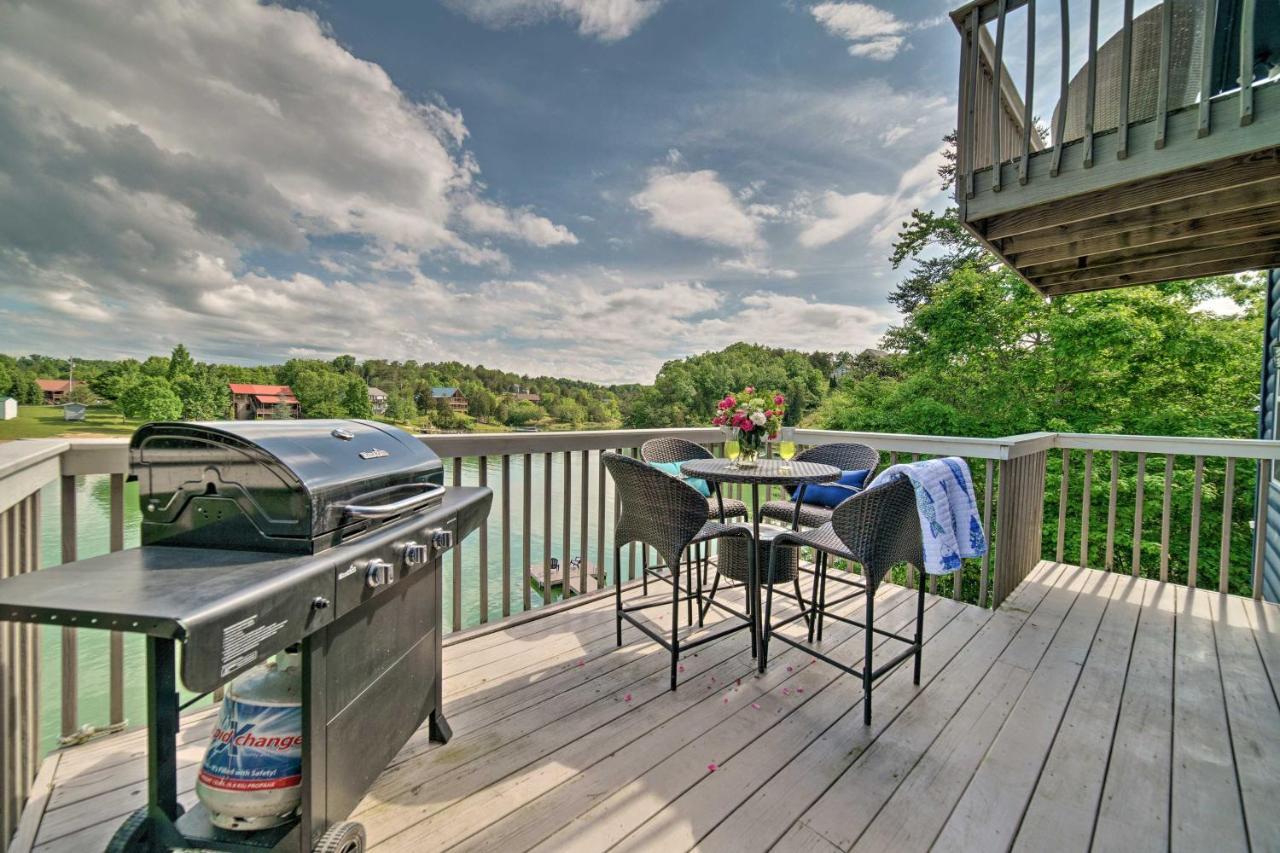 Sevierville Lake House With Deck And Foosball Table! Kültér fotó